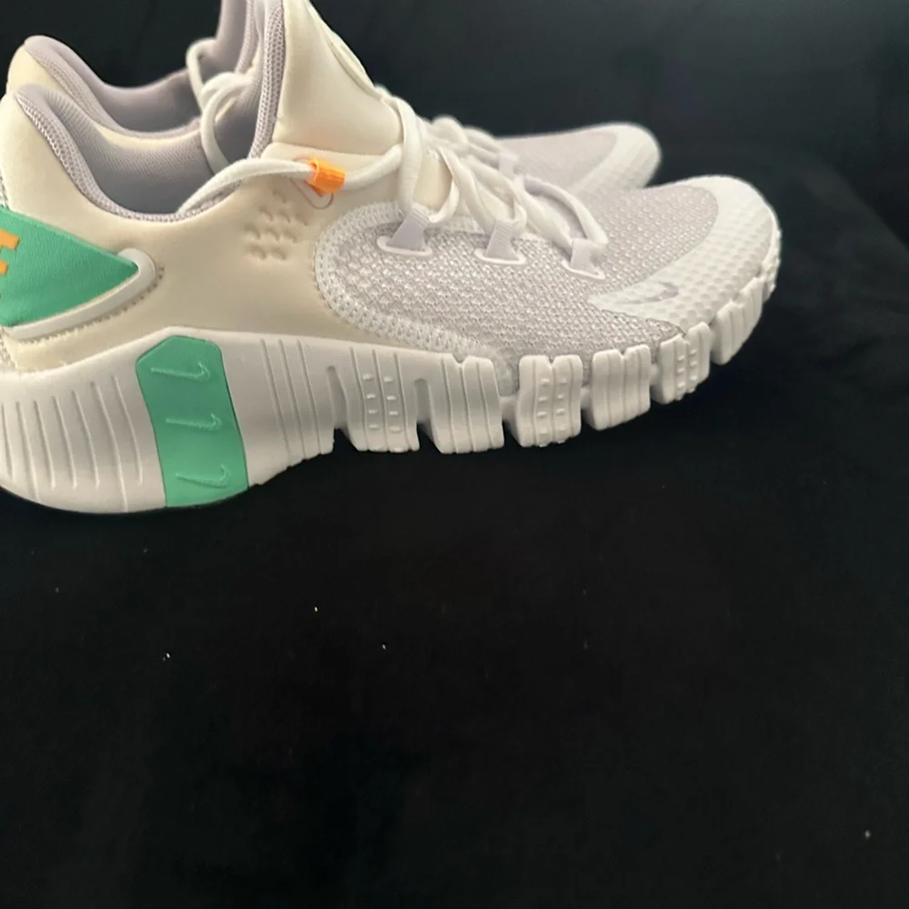 Nike Woman’s METCON - Picture 5 of 6